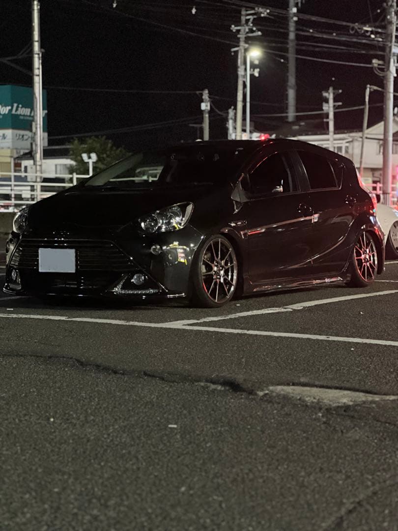 最終値下げ 走行300キロ未満 IDEAL TRUEVA極 アクア NHP10