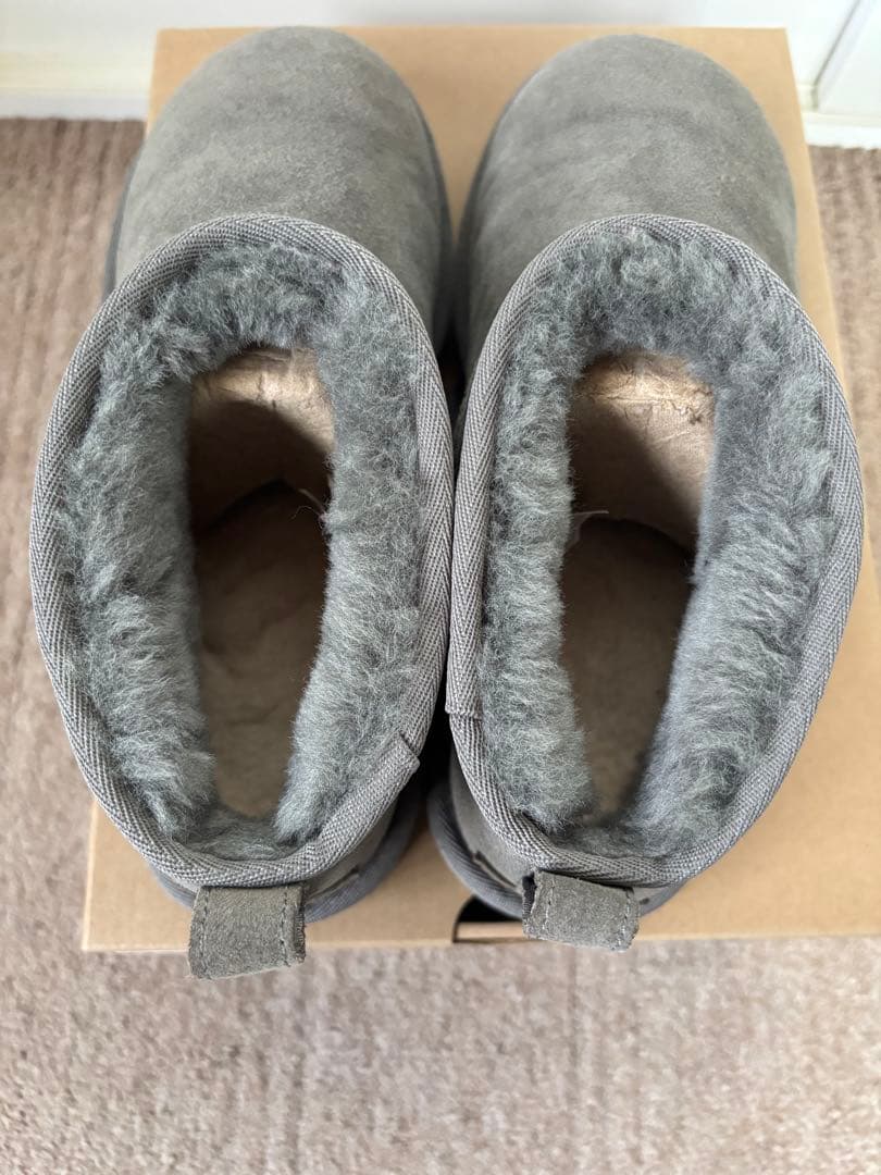 【週末セール】UGG✨️国内正規品✨️25cm クラシックウルトラミニ グレー