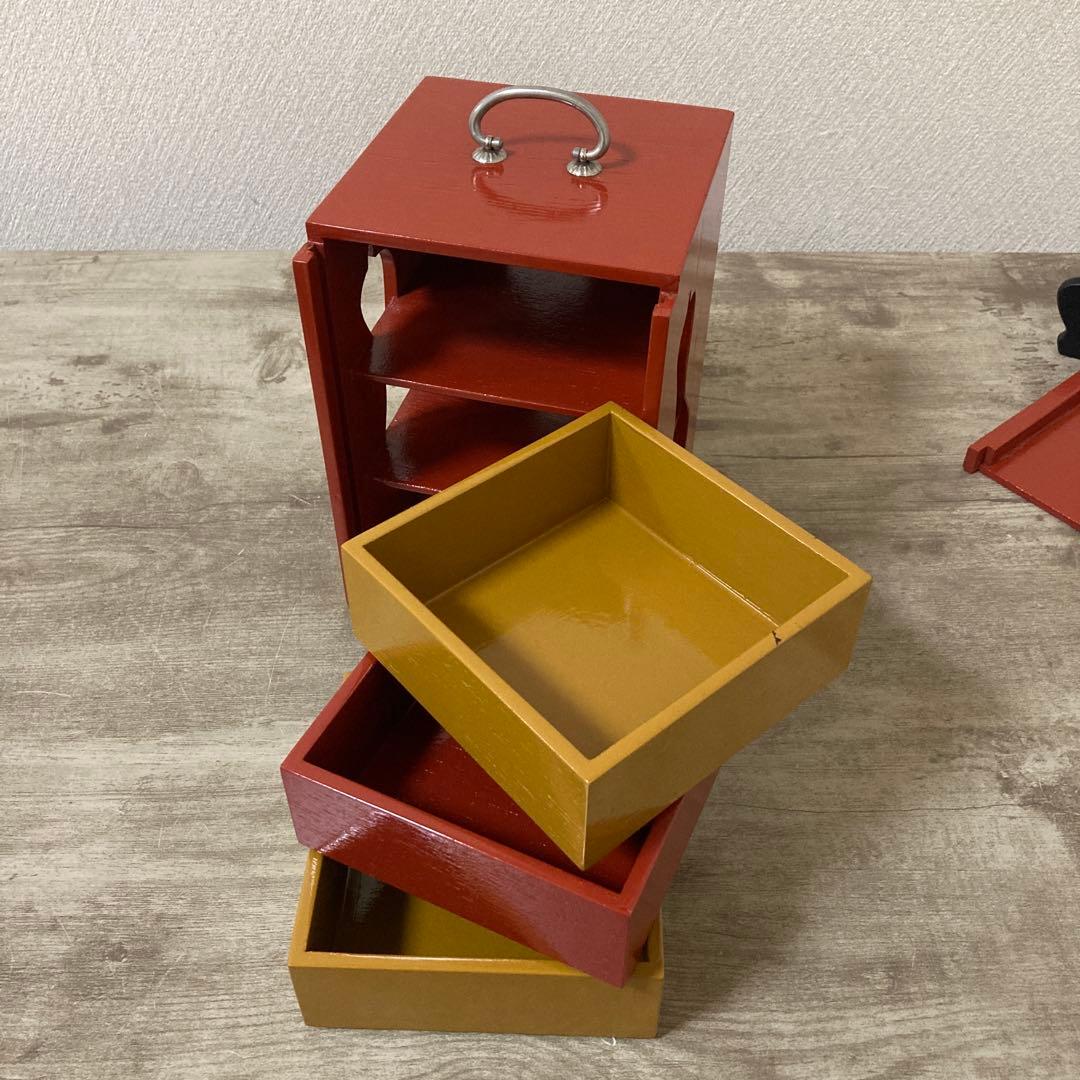 遊山箱（ゆさんばこ）　弁当箱　徳島県　重箱　立田川　桜枝　紅葉　流川