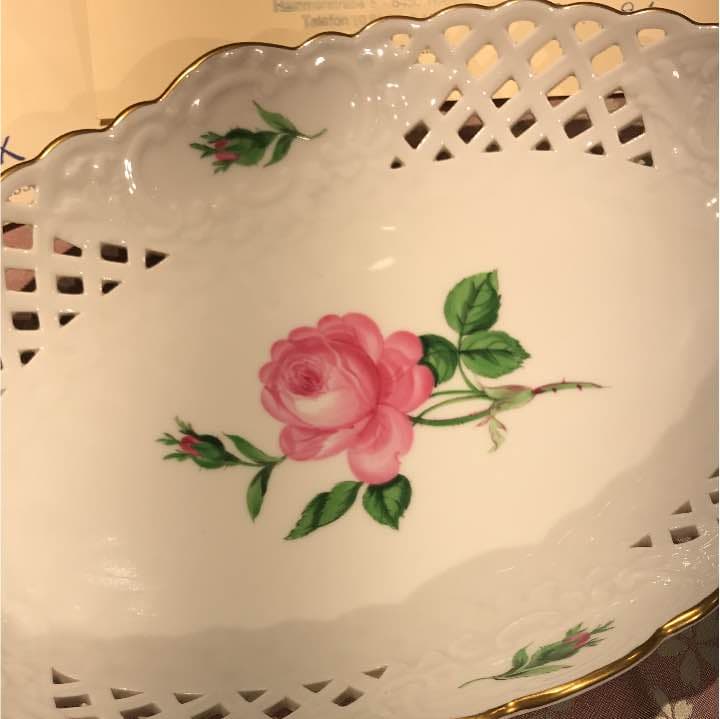 未使用品！ ☆マイセン☆ バラ プレート お皿 ギャランティ付き！