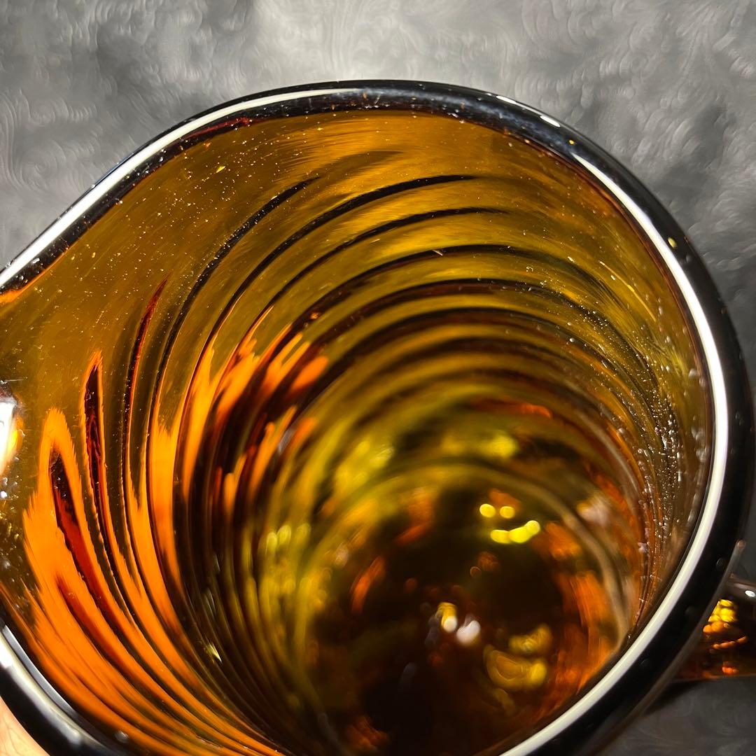 ☆アンティーク☆花瓶☆水差し☆存在感増し増しの琥珀色☆アンバーガラス☆