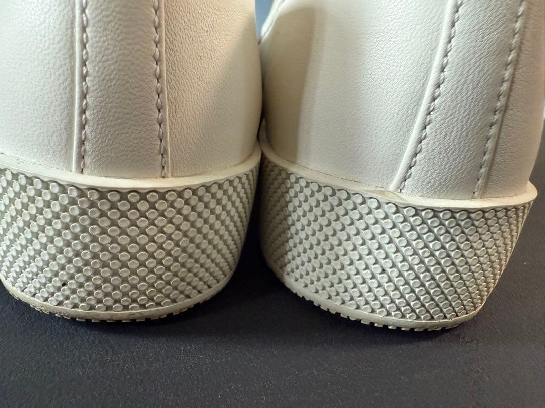 PRADA ホワイト スリッポン　レザー　40 Nappa