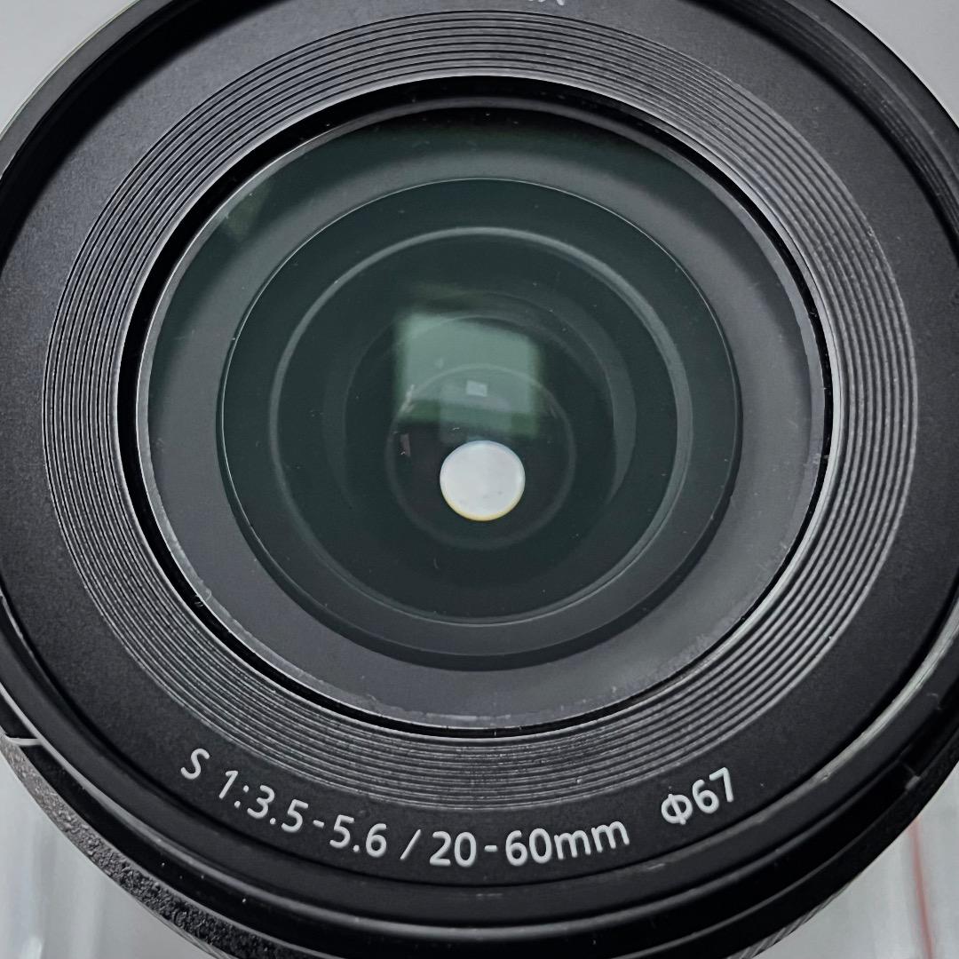 LUMIX S 20-60mm F3.5-5.6 Lマウント