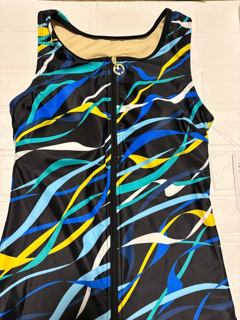 【新品未使用】ミラショーン　レディースフィットネス水着　セパレート　L