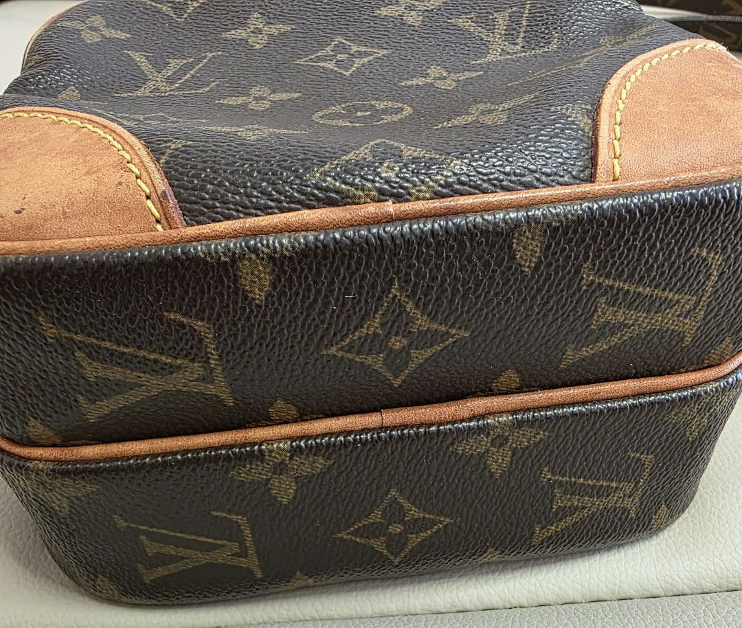 Louis Vuitton ルイヴィトン アマゾン モノグラム ショルダーバッグ
