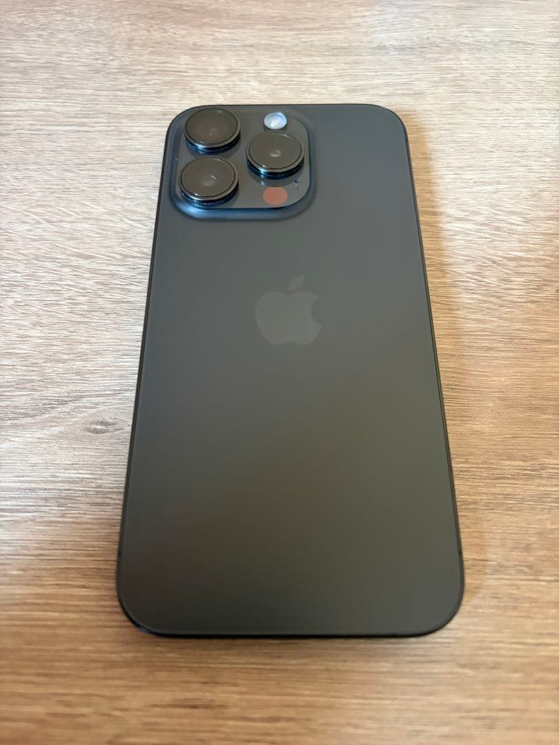 Apple iPhone15pro 256GB ブラックチタニウム　SIMフリー