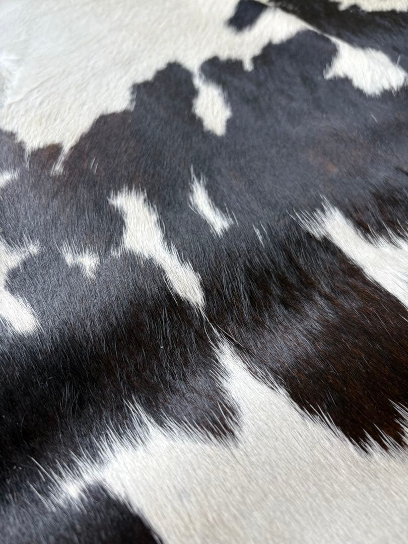 本革カウハイドラグ