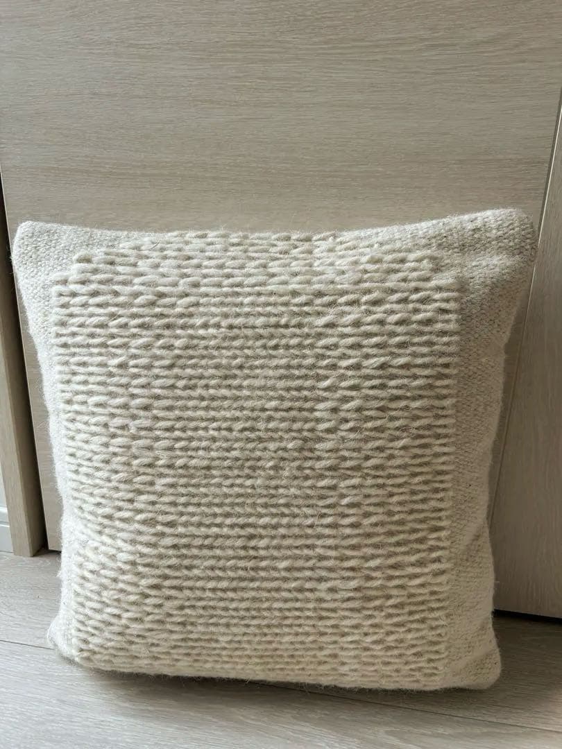 極美品 リセノ ウーリッシュ クッションカバー ウール ナチュラル 幾何学模様