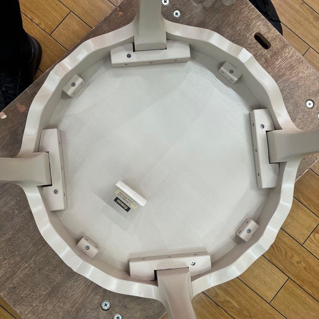 カリモク　ドマーニシリーズ　ルイ15世 丸型サイドテーブル