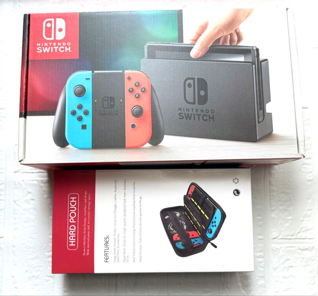 【Nintendo Switch 本体＋収納ケース付き】