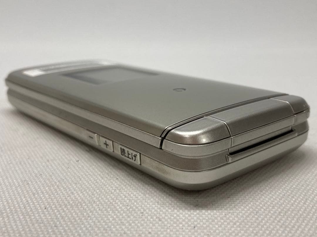 美品　au　KYF41　かんたんケータイ　SIMフリー　a01a224dd