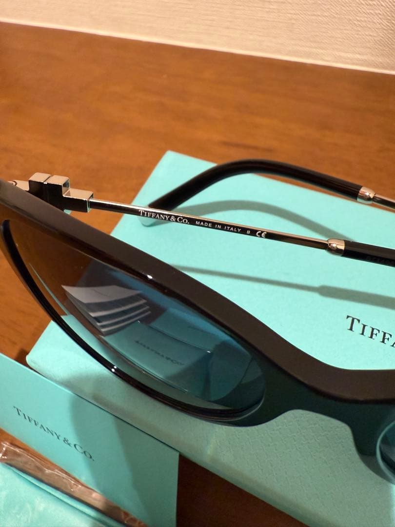新品　プレゼントに　ティファニー サングラス フルフィット（アジアンフィット）