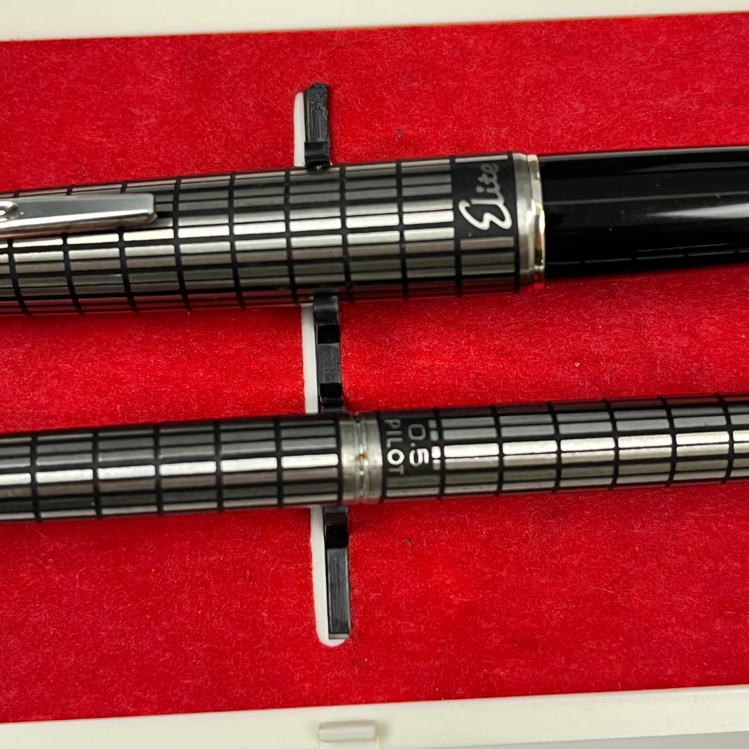 72 パイロット Elite エリート 18K-750 万年筆 格子柄 18金