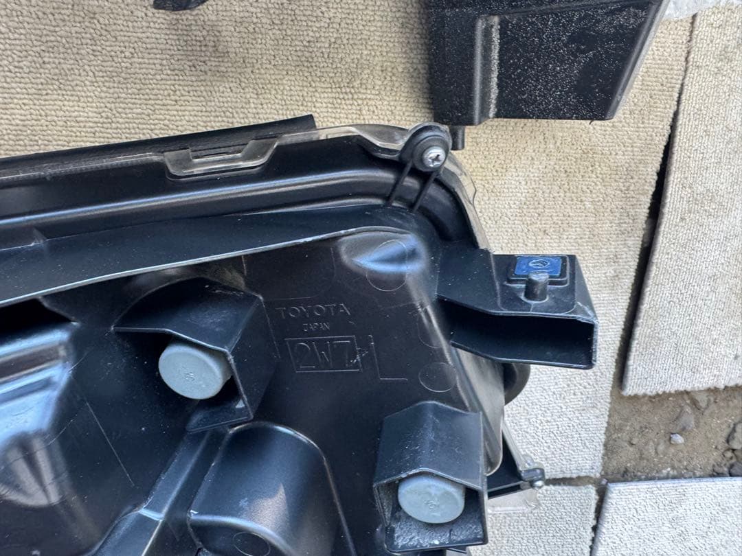 アルファード AGH30W 後期 純正 左右セット RH LED ブラック 2眼