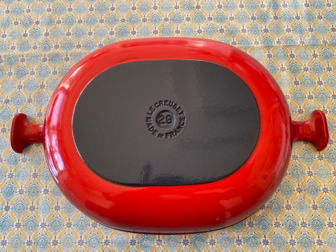 ル・クルーゼママシリーズ オーバル28cm レッド