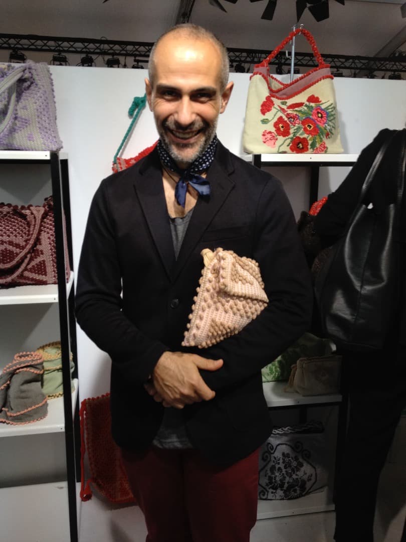 [2/15迄セール]ANTONELLO アントネッロ 手刺繍入 ショルダーバッグ