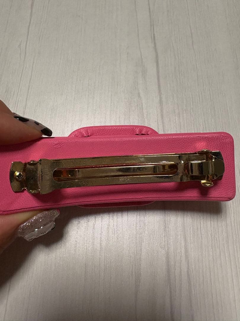 Salvatore Ferragamo ピンク バレッタ