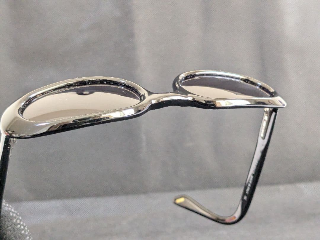 マ*ズ様 GUCCI サングラス 黒 メガネ ケース付 ヴィンテージ