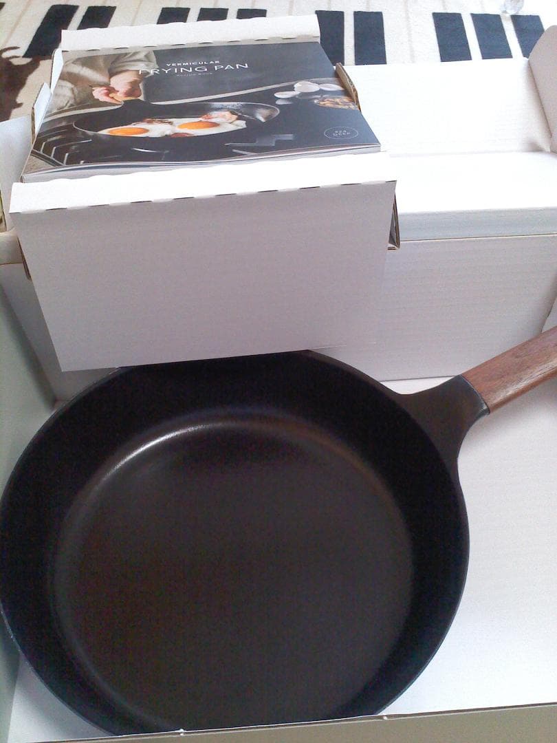 新品バーミキュラ フライパン24cm深型（ウォールナット）＋専用ガラスリッド