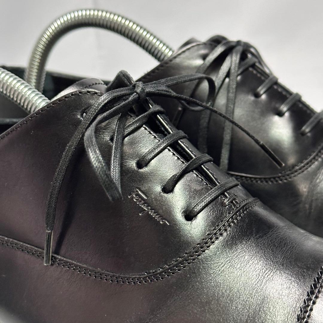 フェラガモ☆メンズ☆革靴☆ストレートチップ☆ブラック☆25.5cm相当☆179