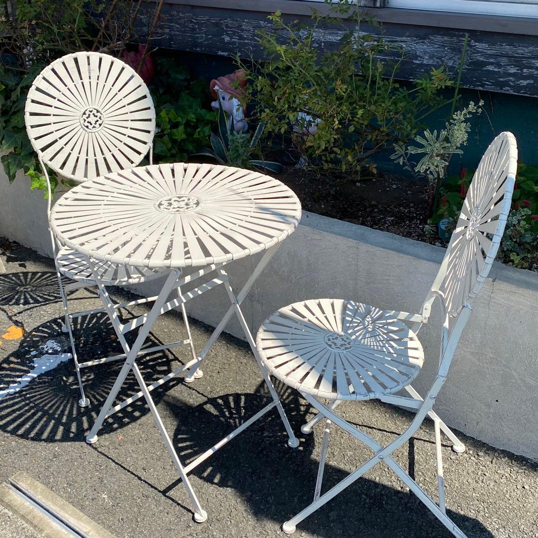 ホワイトアイアン ガーデンテーブルセット 丸テーブル 庭 ベランダ 2人 テラス