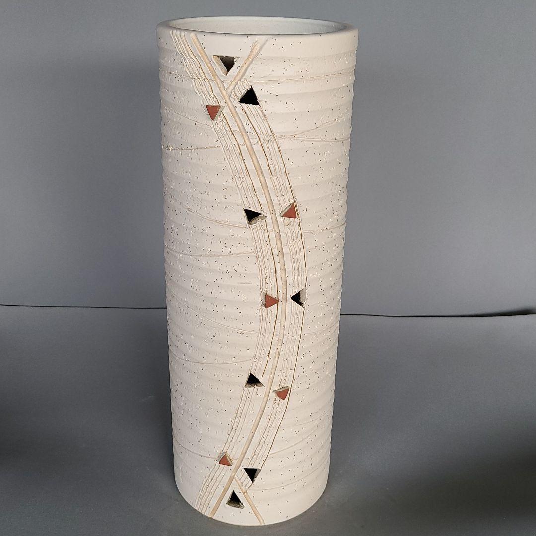 信楽焼 スリム 傘立てウェーブ  高さ５７cm