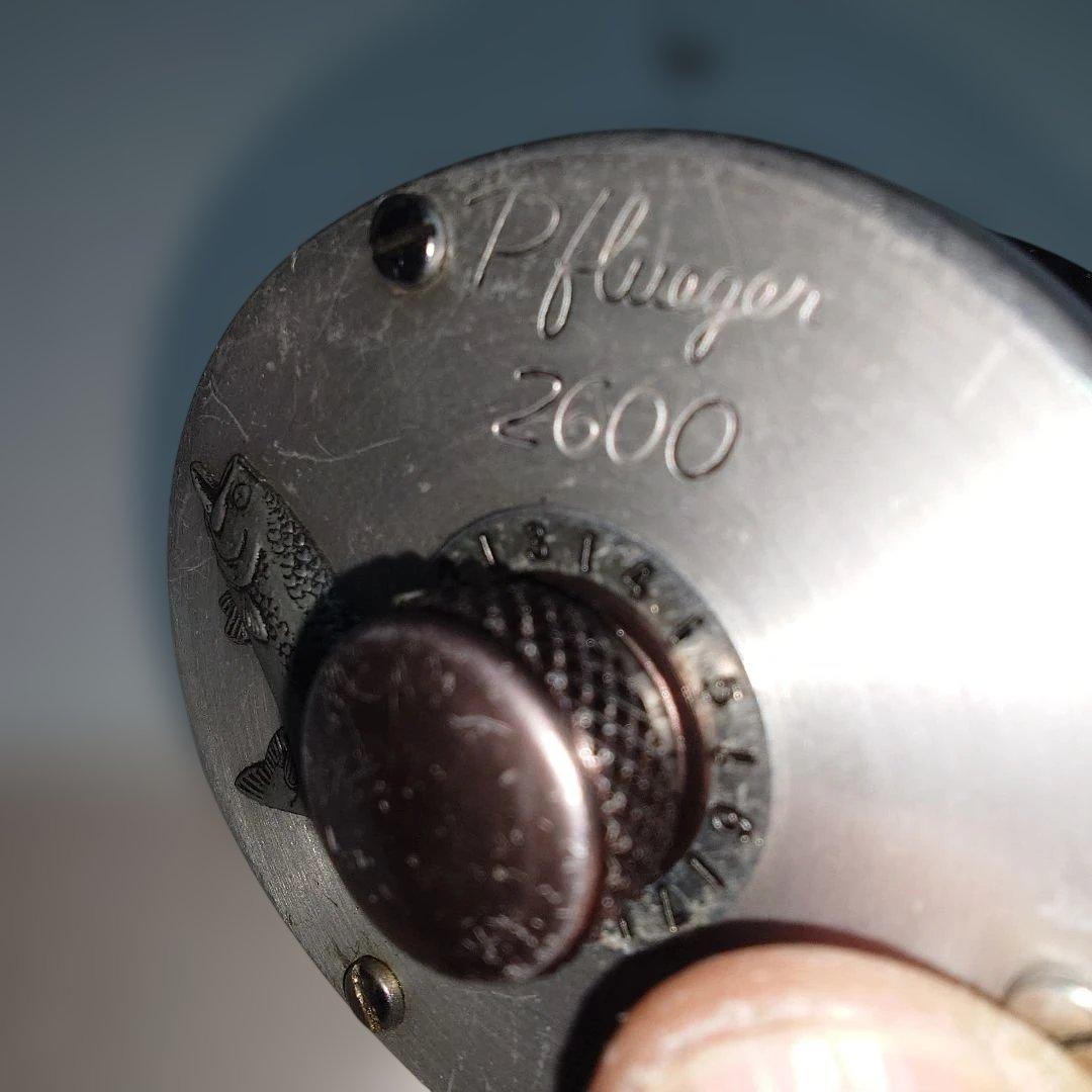 k*い様 Pflueger フルーガー 2600 ベイトリール