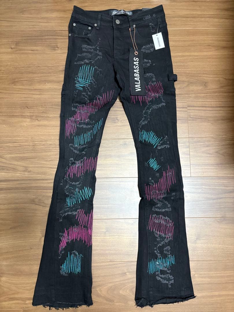 【新品】 VALABASAS スキニーフレア ブラック サイズ29
