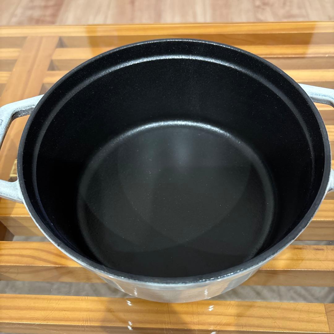 美品　STAUB ラ・ココット カンパーニュ　18cm グレー　ストウブ