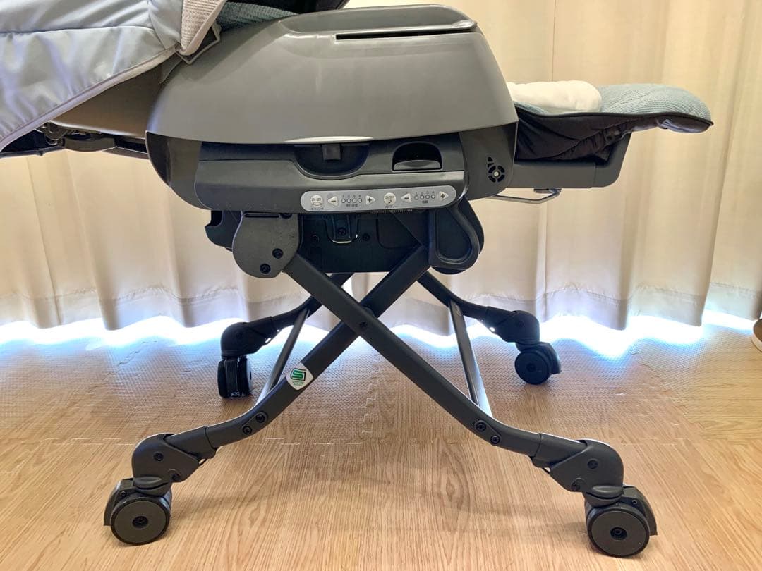 【美品】Combi ネムリラ AUTO SWING BEDi Long 電動