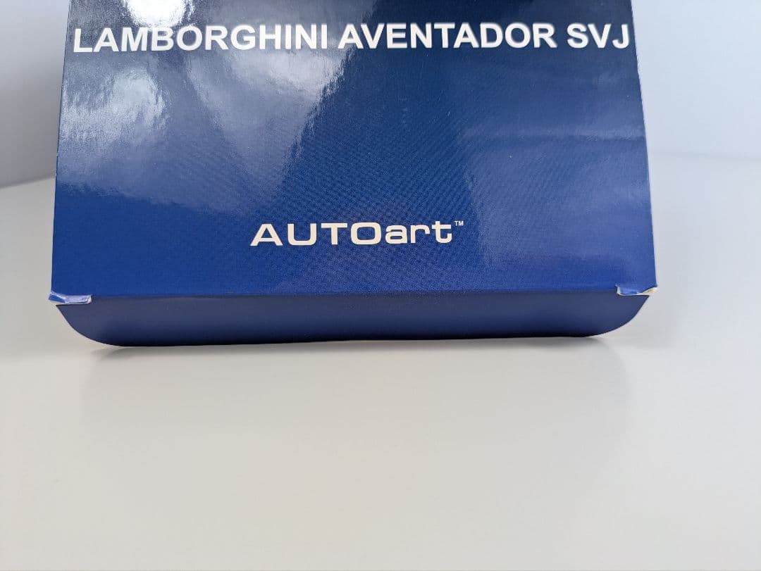 1/18 ミニカー ランボルギーニ アヴェンタドール SVJ オートアート