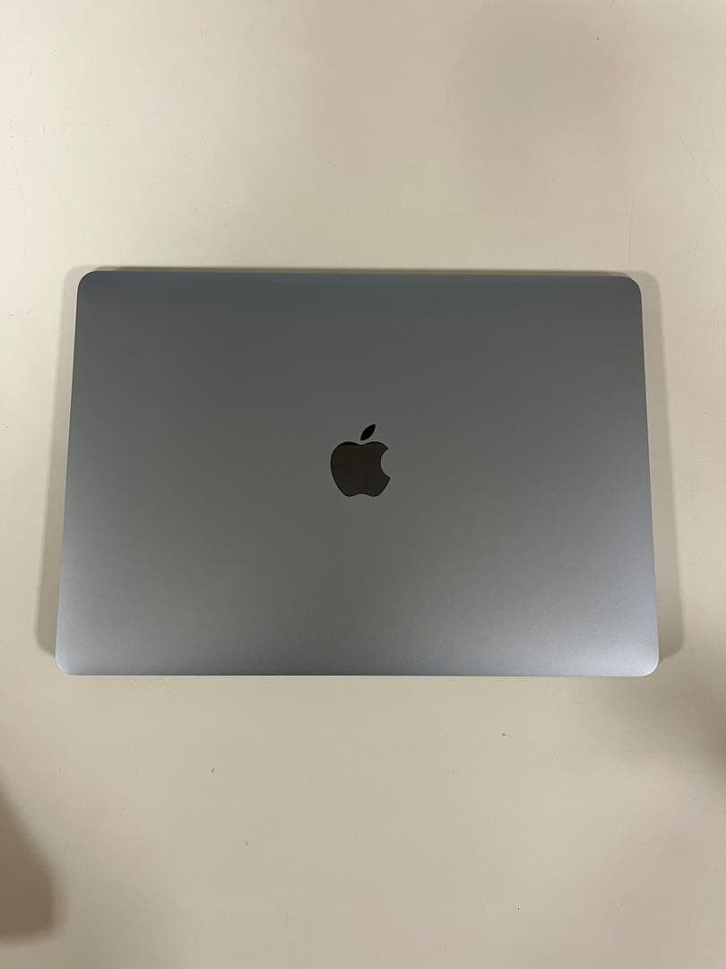 MacBook Air 13 インチ M1 GPU - 16GB 256GB