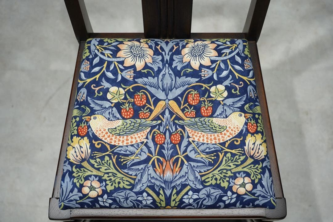 英国アンティーク　ウィリアムモリス　オーク材　1930年　チェア　椅子