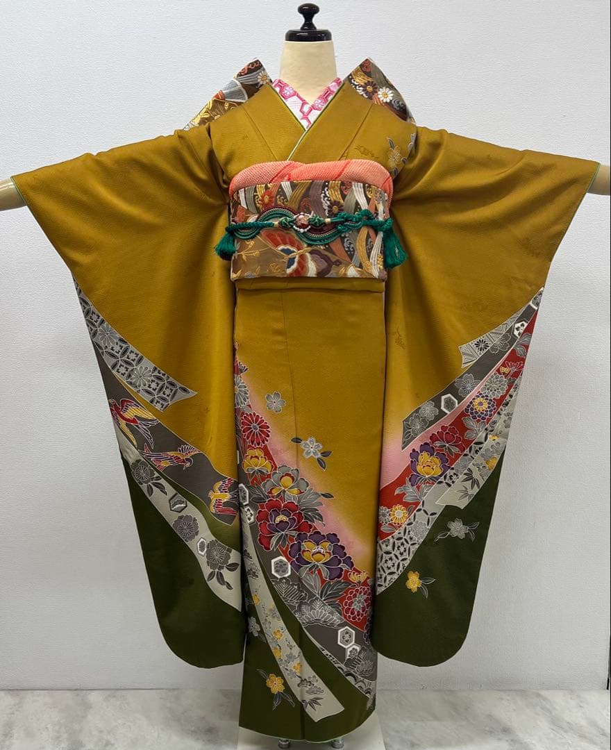 振り袖　フルセット　別誂長襦袢　美品　紅型　辛子色　成人式　結婚式　762