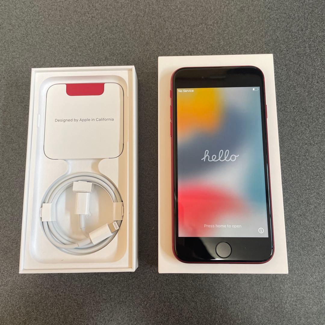 Apple iPhone SE (第3世代) 本体　レッド