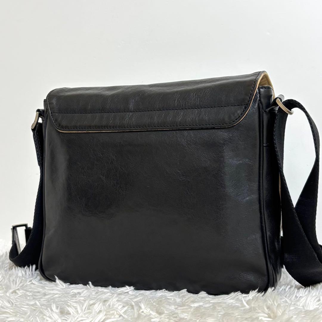 【美品】 ココマイスター マットーネ マルチショルダー レザー ショルダーバッグ