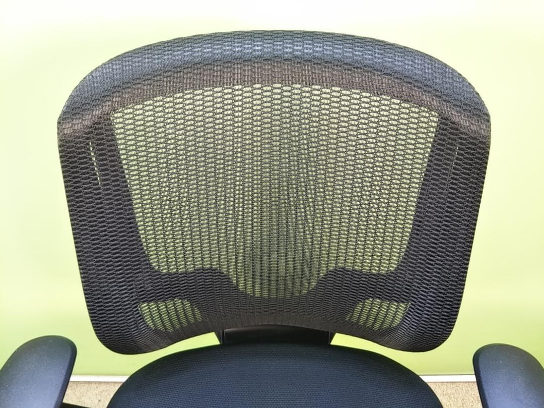 ax　オカムラ　シルフィーチェア　ローバック　固定肘　前傾機能　メッシュ　中古品