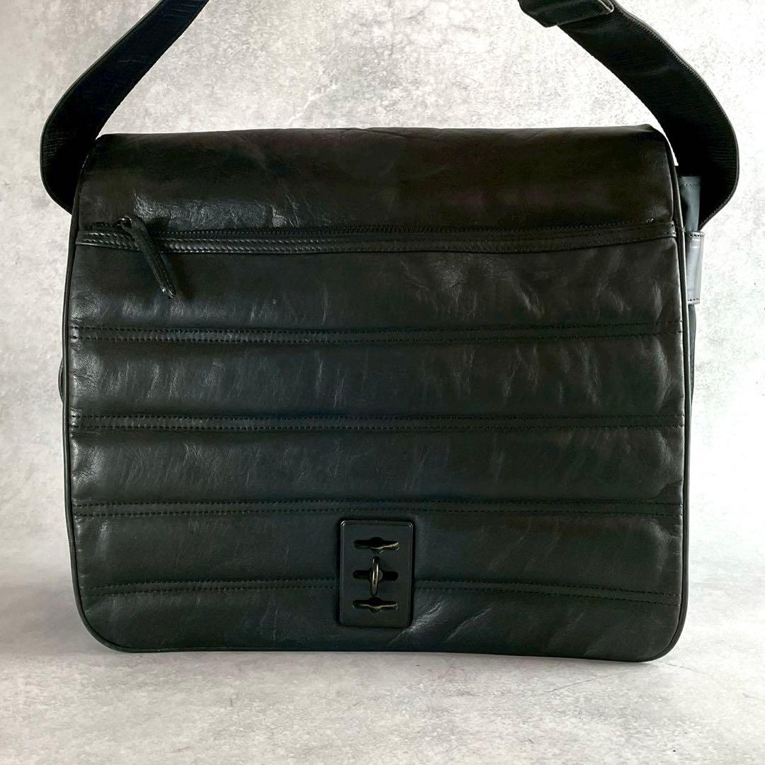 COMPOSITION イサムカタヤマ メッセンジャーバッグ レザー×ナイロン