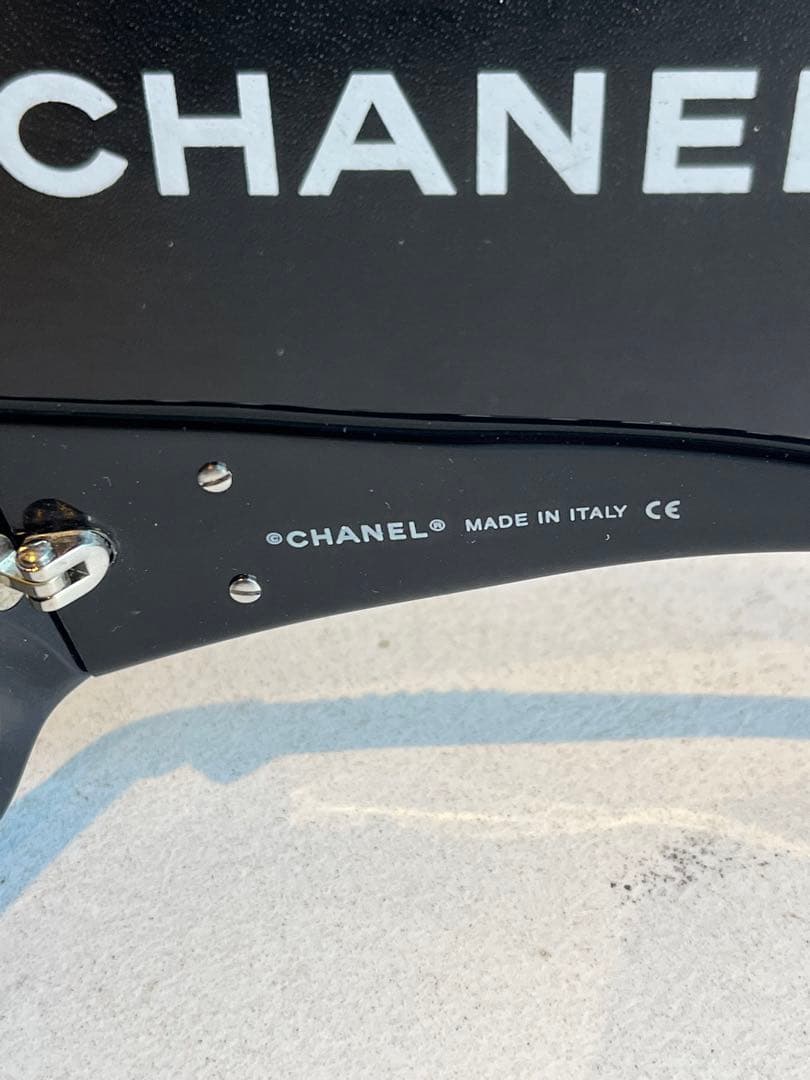 【新品未使用】CHANEL ココマーク　パール　ブラックサングラス