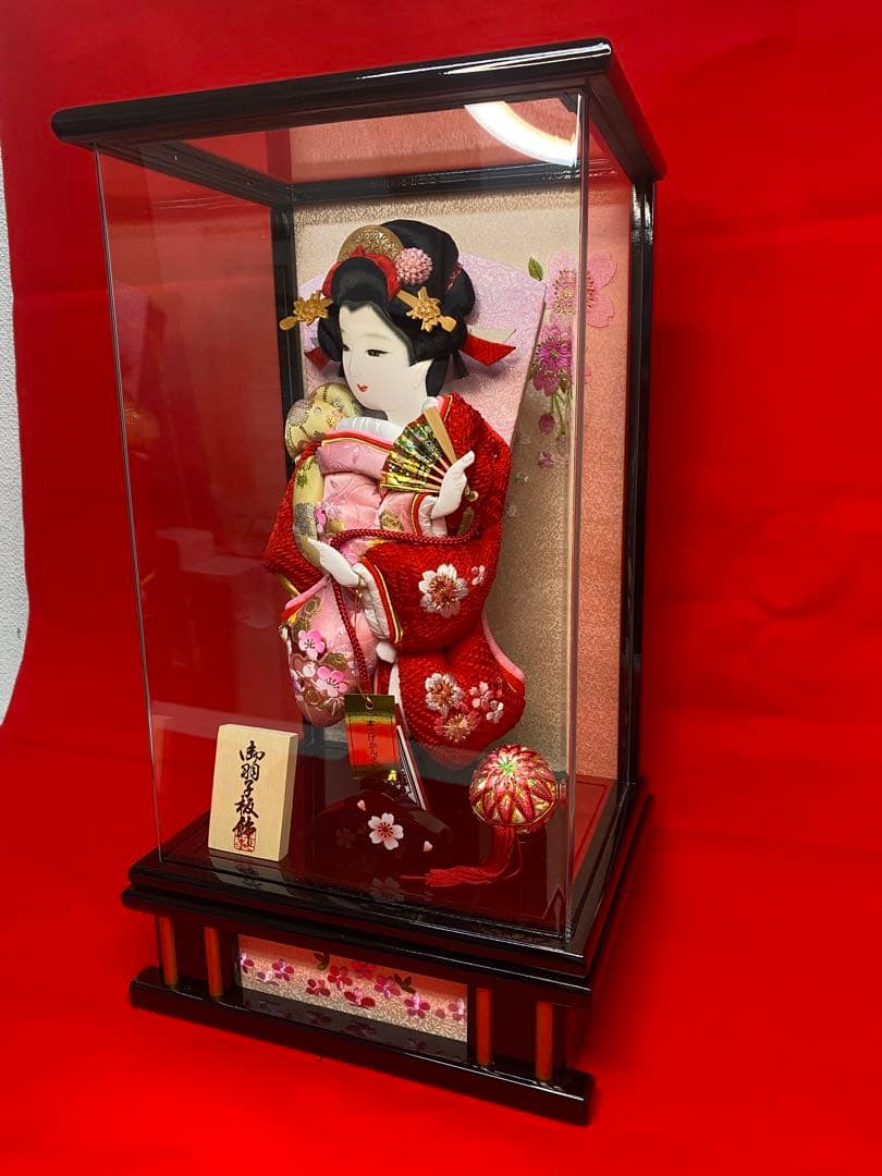 羽子板振袖金彩×かのこ刺繍アクリルケース１０号・間口約２６×奥約２１×高約４７㎝