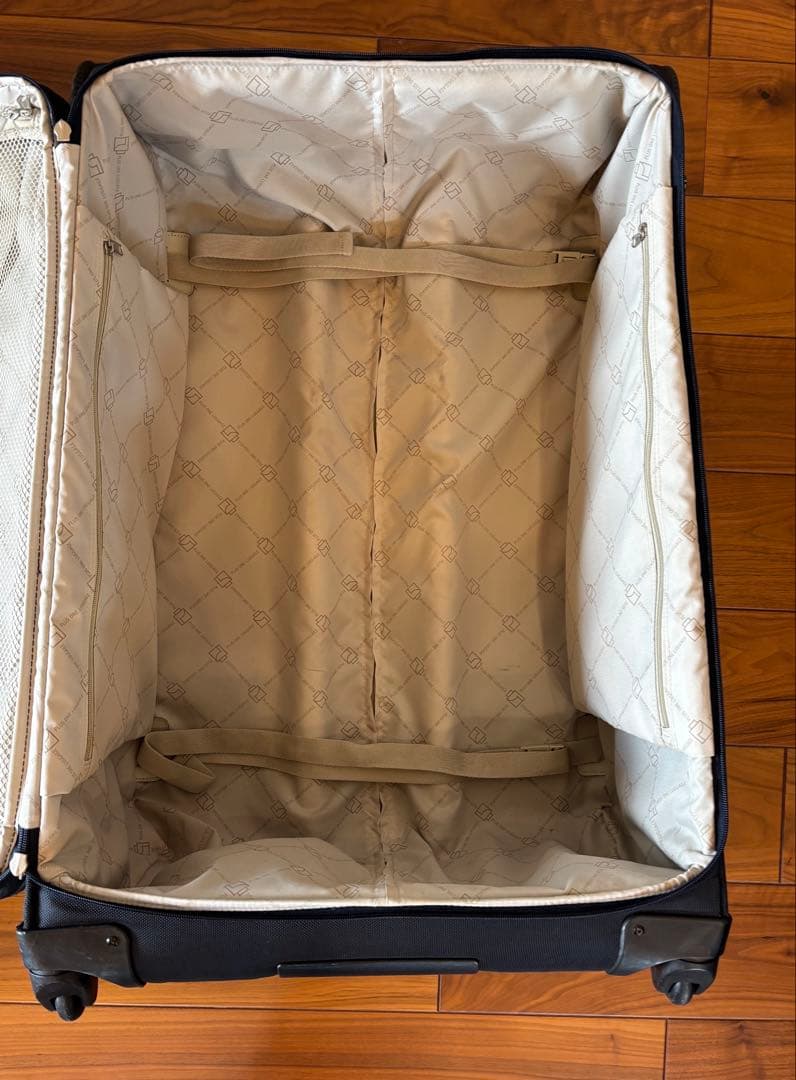 プラスワン ラゲッジ キャリーケース　TSAロック　大容量　超大型　スーツケース