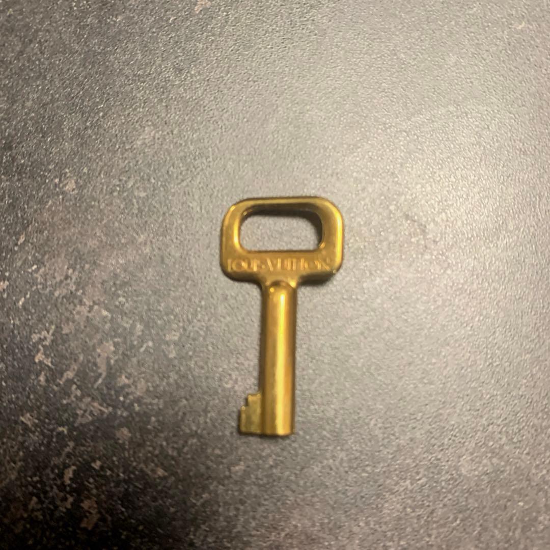 ルイヴィトン ビジネスバック