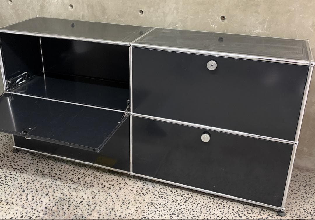 USM Haller ２列２段サイドボード キャビネット