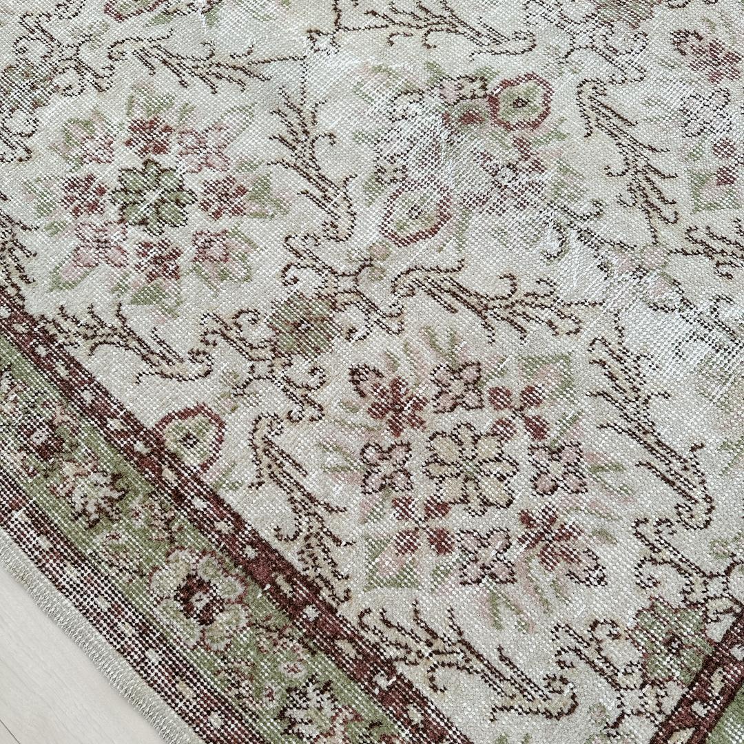 トルコヴィンテージラグ A93 レア クリーム グリーン ブラウン ピンク