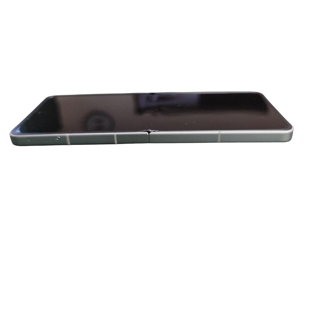 【極美品 送料無料】リベロフリップ Libero Flip ワイモバイル 白