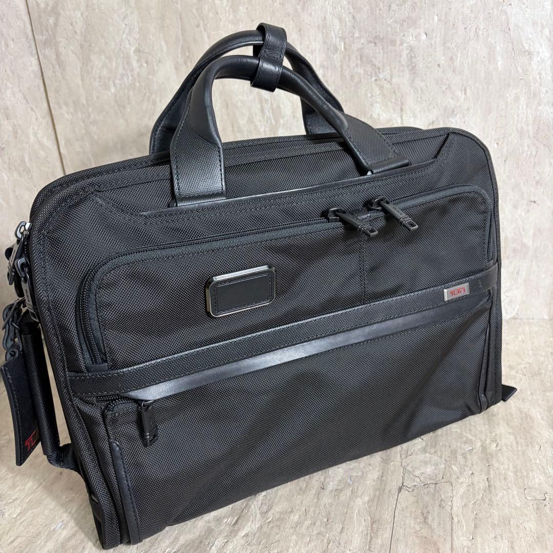 未使用に近い TUMIトゥミ Alpha3 2603182D3 ビジネスバッグ