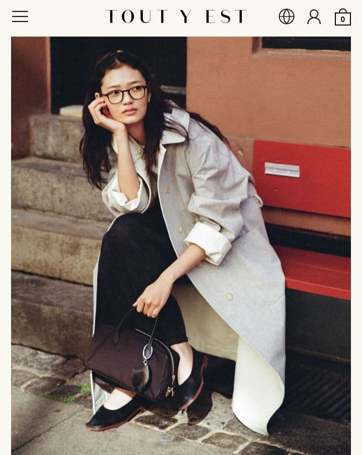 トゥティエ　フラットシューズ