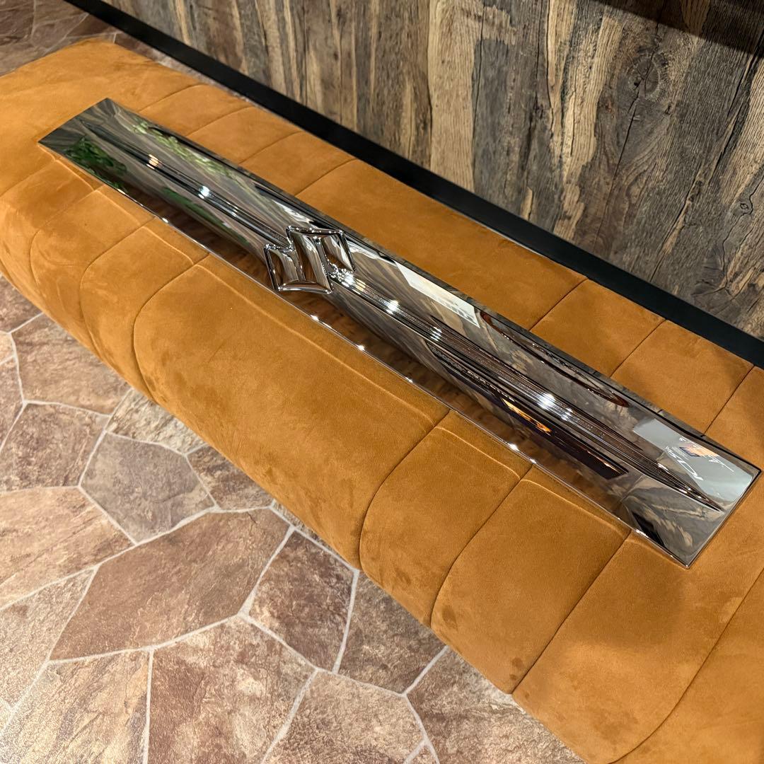 【新車外し】DA17V・DA17W・エブリイ・ボンネットガーニッシュ