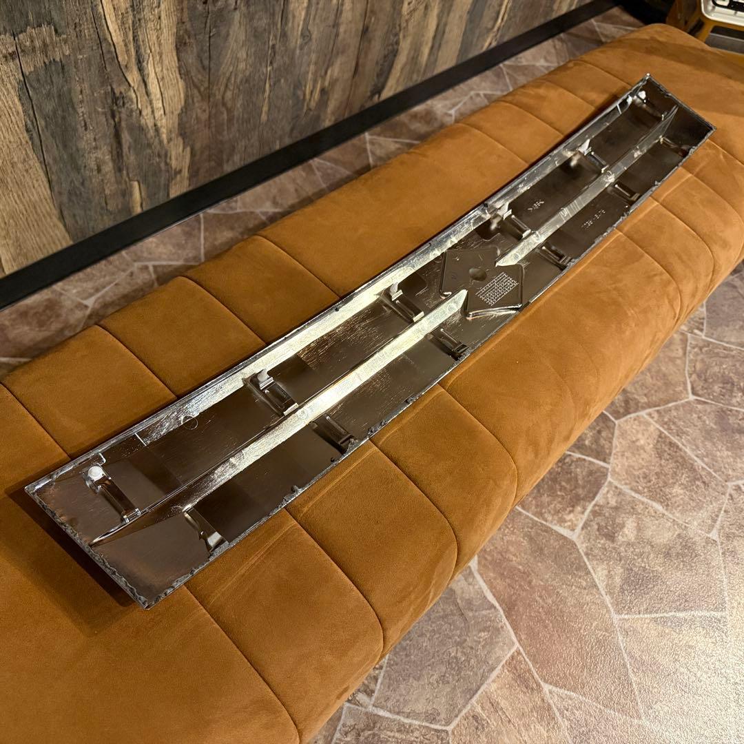 【新車外し】DA17V・DA17W・エブリイ・ボンネットガーニッシュ