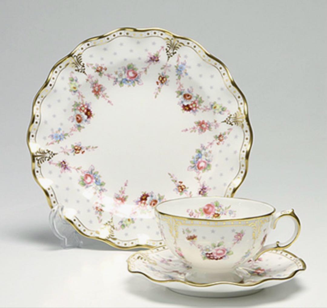 ロイヤルクラウンダービー 新品未使用 ケーキ皿、カップアンドソーサー 6客セット